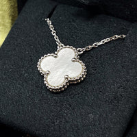 White 18KT Gold And Mother of Pearl, Vintage Alhambra Pendant Necklace.(close up)