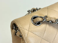 Excellent Pre-Loved Beige Quilted Pebbled Leather Large Double Flap Chain Bag(close up)