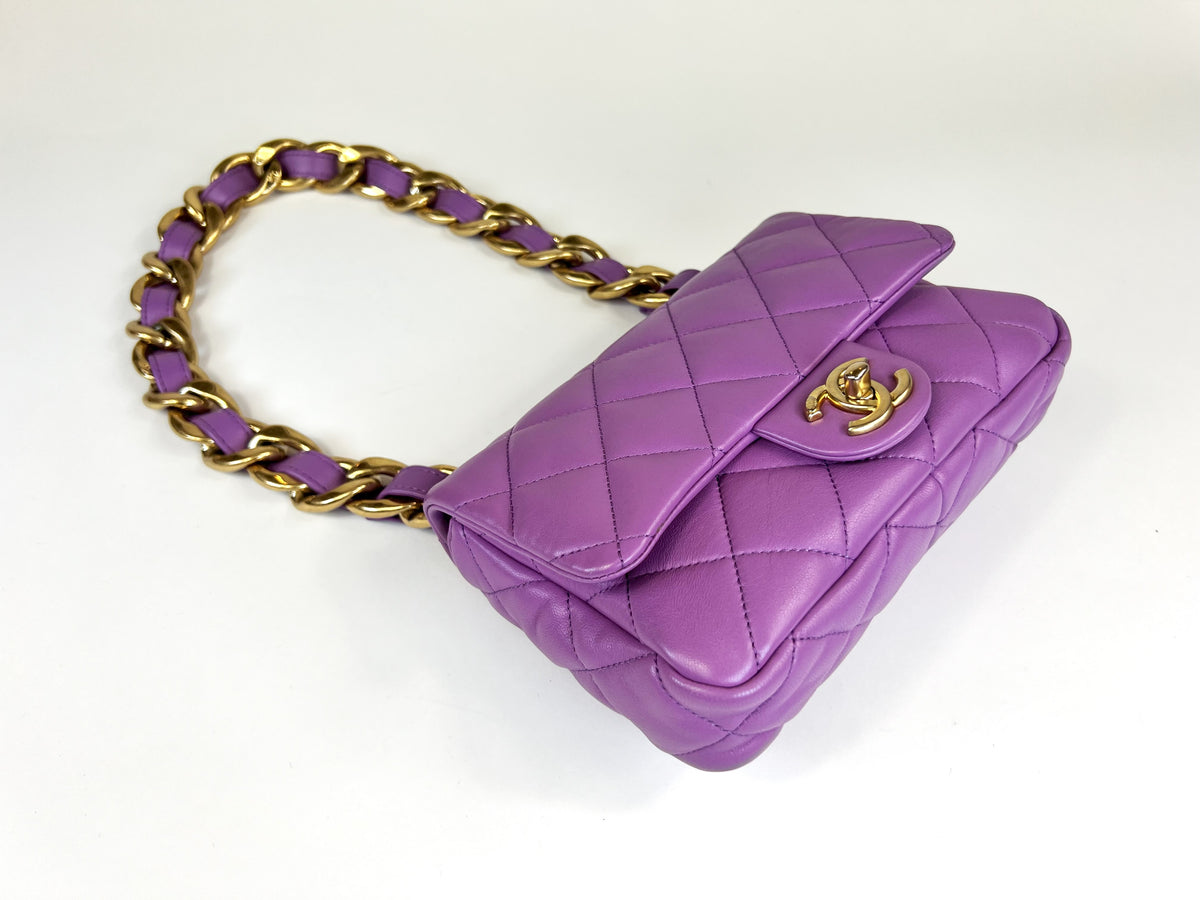 Excellent Pre-Loved Purple Lambskin Leather Flap Bag with Tonal Leather Interlaced Chunky Chain. (Front)