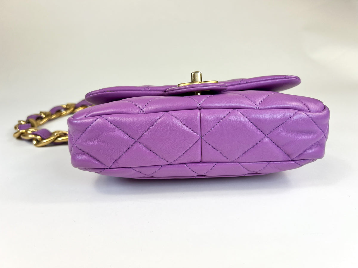 Excellent Pre-Loved Purple Lambskin Leather Flap Bag with Tonal Leather Interlaced Chunky Chain.(bottom)