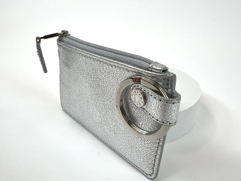 Excellent Pre-Loved Silver Metallic Leather Coin Pouch.(close up)