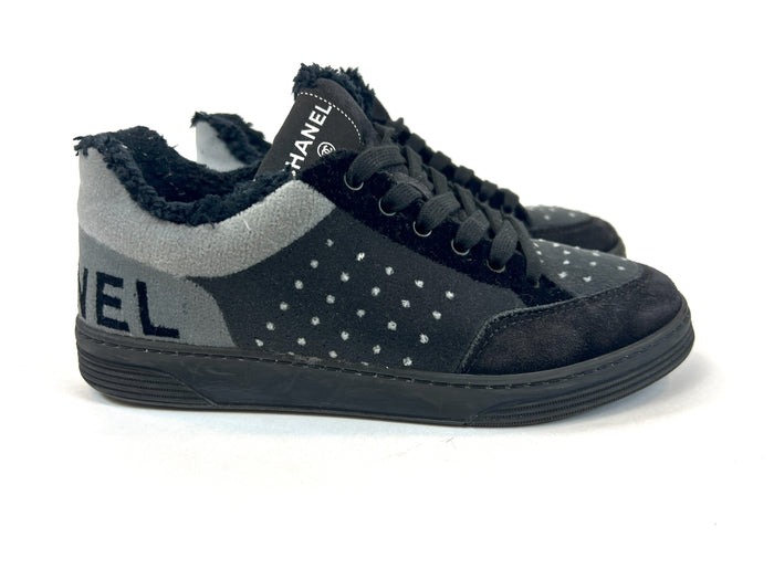 Pre-Loved Black and Grey Velour Lace Up Sneakers. (side)