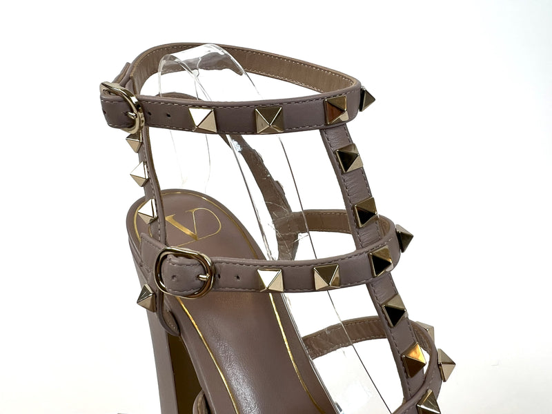 Excellent Pre-Loved Mauve Leather Studded Strappy Platform Block Heel Sandals.(studs)