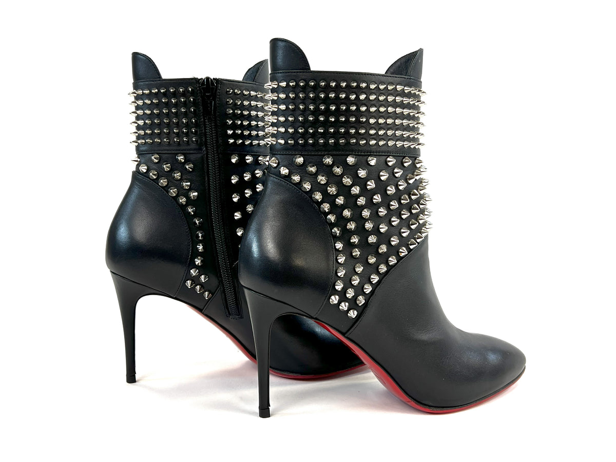 Excellent Pre-Loved Black Leather Silver Studded Point Toe Stiletto Heel Ankle Boots.(side)