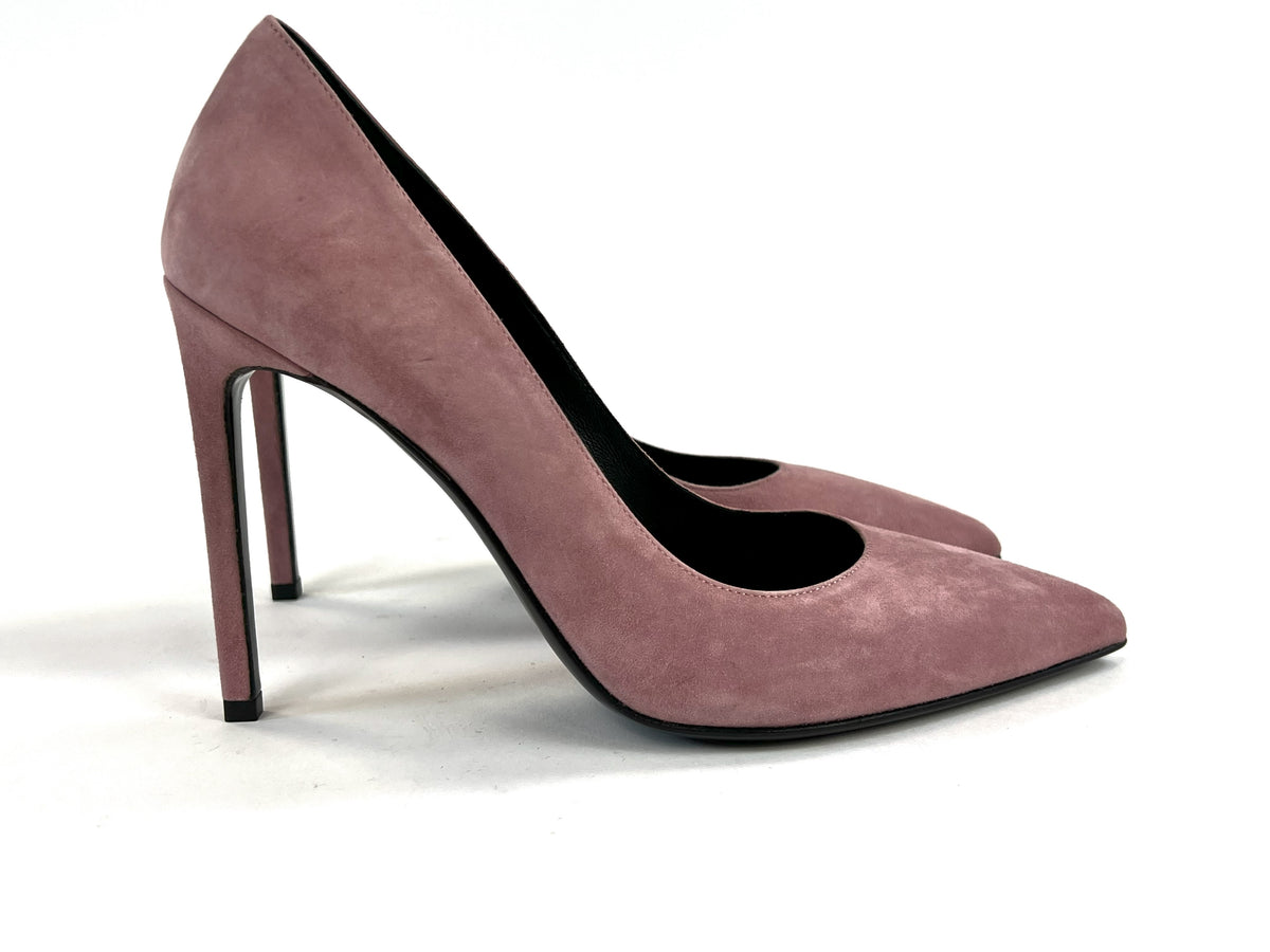 Excellent Pre-Loved Dusty Pink Velvet Point Toe Heels. (side)