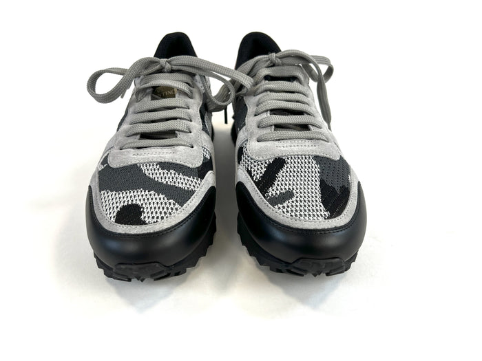 Excellent Pre-Loved Black and Grey Mesh Camouflage Patterned Sneakers with Pink Back Tab. (front)