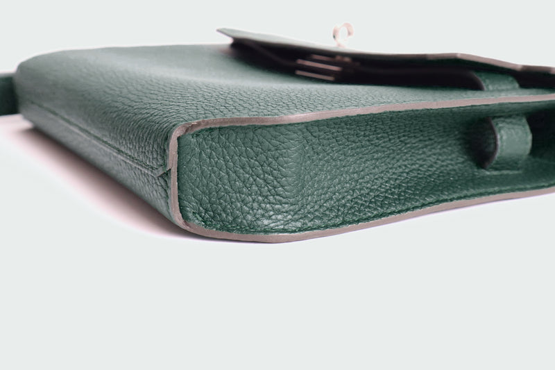 Hermes Kelley Depeches 25 Pouch in Malachite/Green (Corner)