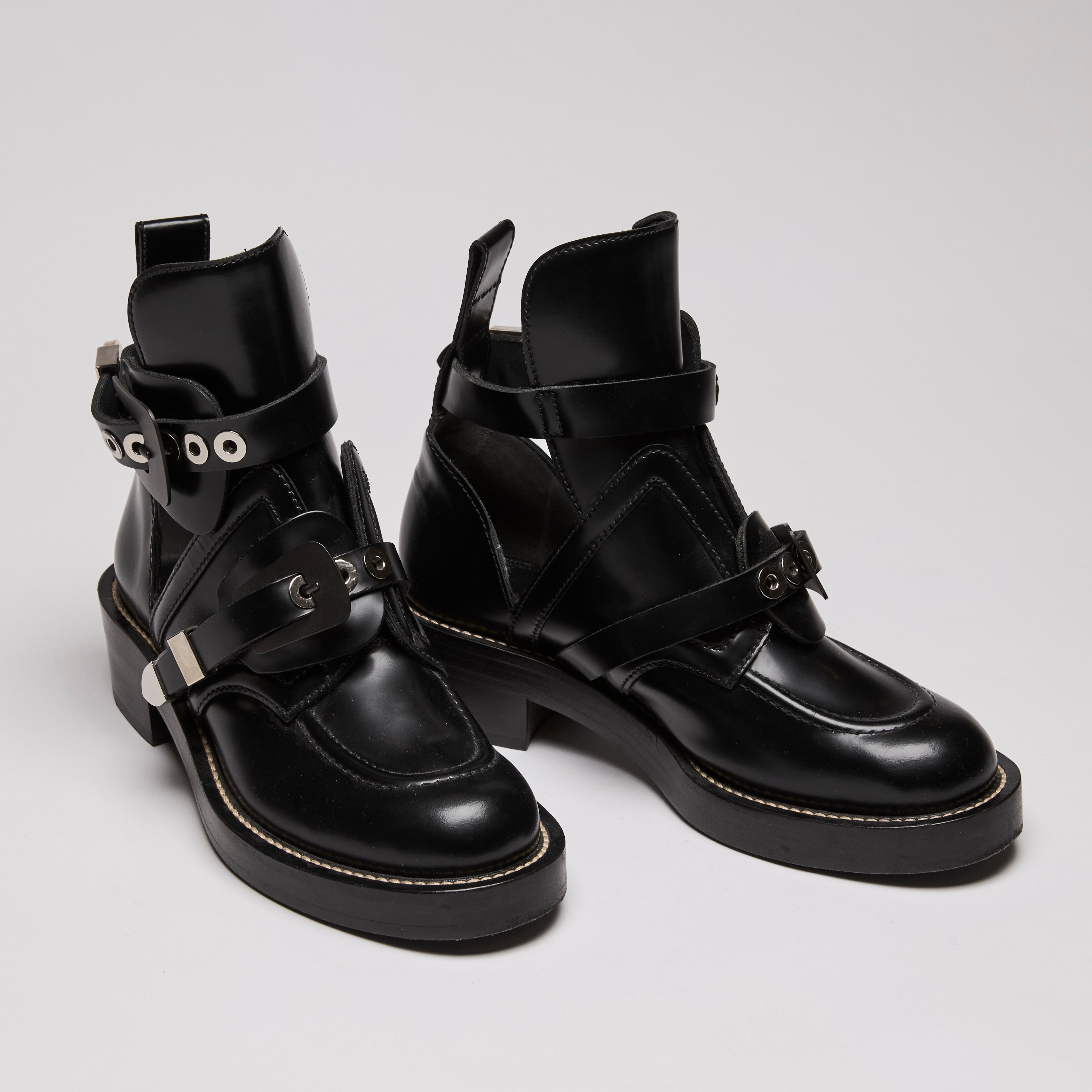 Balenciaga ceinture ankle boots black sale on sale