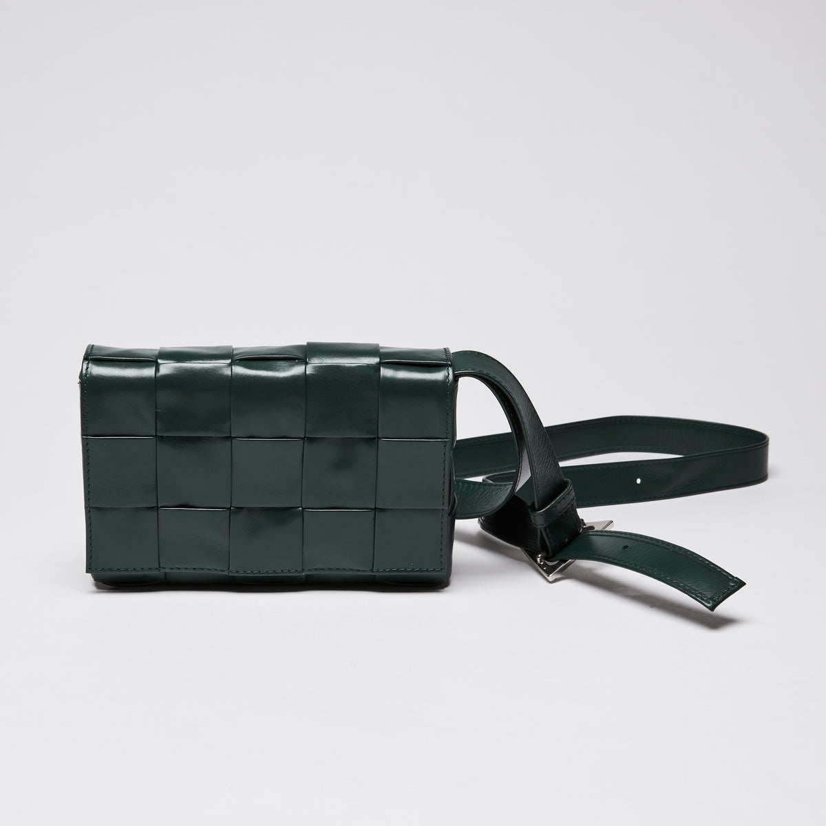 Bottega Veneta Intrecciato-Woven Calfskin Leather Cassette Bag