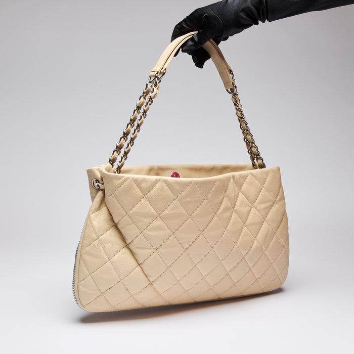 Pre-Loved Chanel Vintage Expandable Quilted Leather Tote Bag (Back)