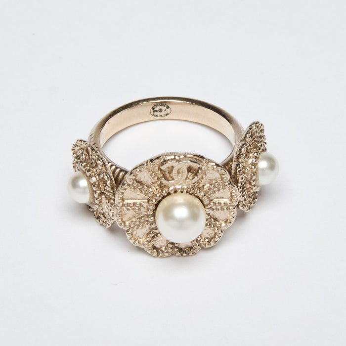 Excellent Pre-Loved Gold Tone Metal Ring with Floral Motif and Pearls Embellishment. (front)