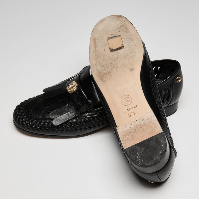 Pre-Loved Chanel™Chanel Black Leather Loafers with Woven Detail Size 37.5