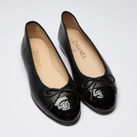 Pre-Loved Chanel ™ Black Leather Ballet Flats Size 35.5