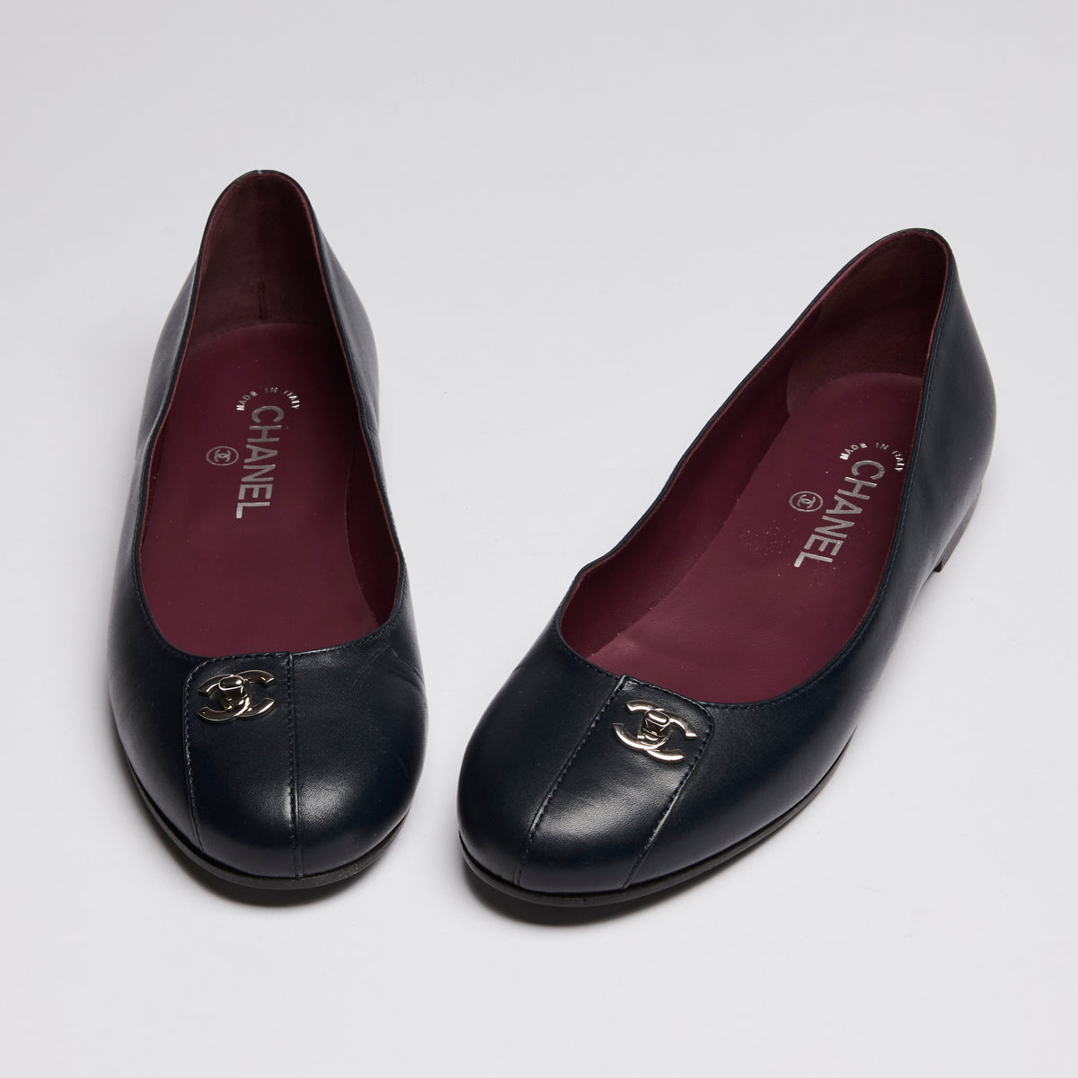 Pre-Loved Chanel ™ Navy Ballet Flats Size 40