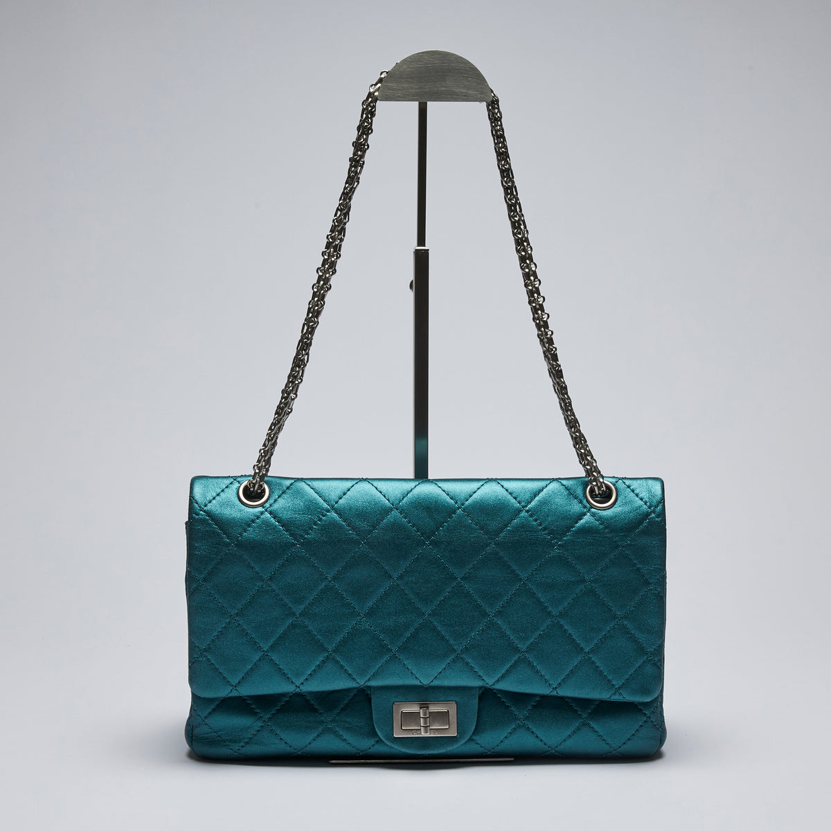 Excellent Pre-Loved Teal Metallic Leather Large Double Flap Bag with Ruthenium Bijou Chain and Turn Lock.(front)
