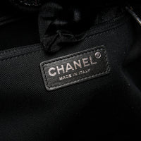 Pre-Loved Chanel™ Large Deuville Seasonal Tote (Label)