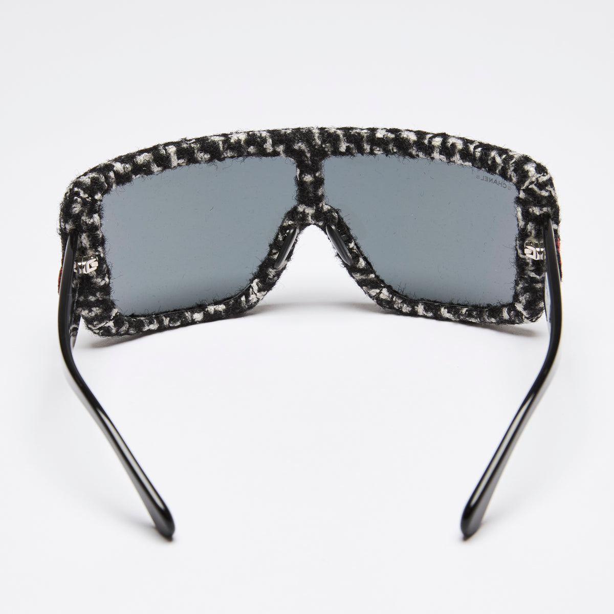 Pre-Loved Chanel™ Tweed White and Black Sunglasses