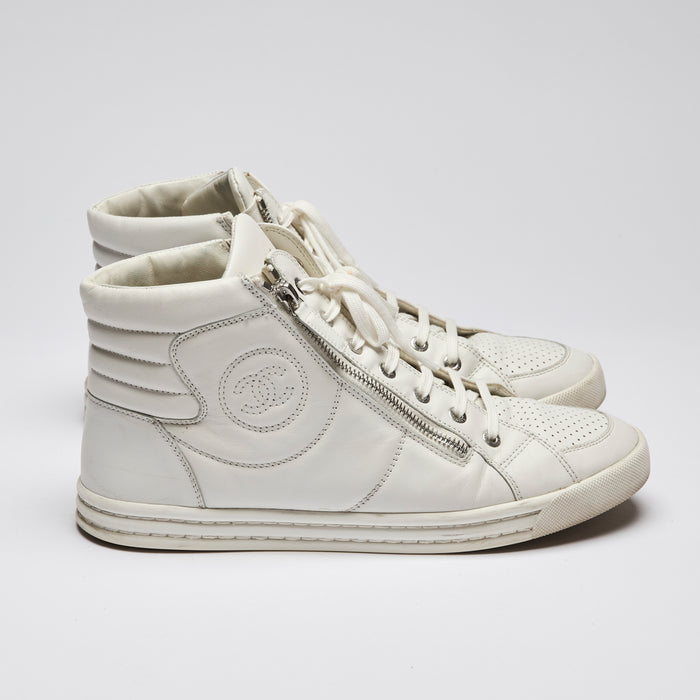 Pre-Loved Chanel™ Mens White Leather High Top Sneakers Size 41