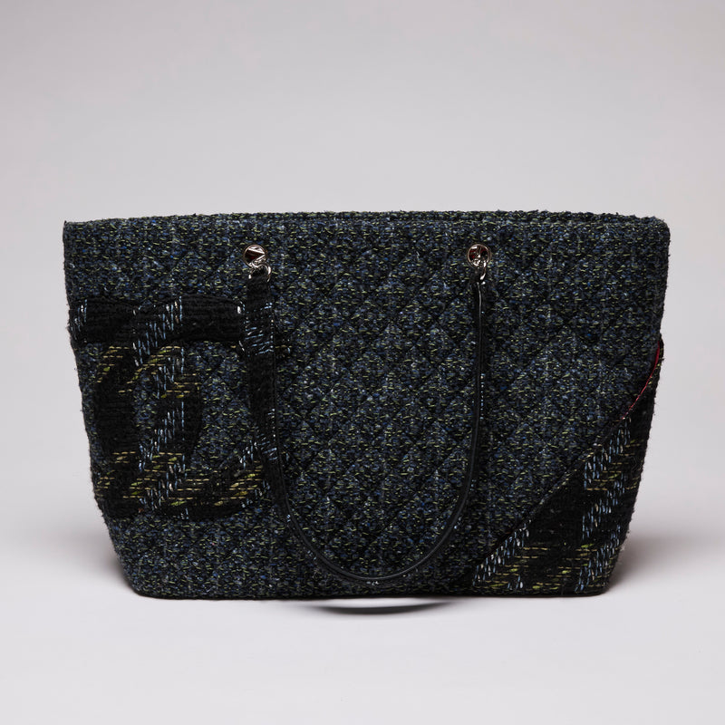 Pre-Loved Chanel™ Quilted Tweed Shoulder Bag (Back)