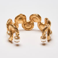 Pre-Loved Chanel™ Baroque Bracelet Gold