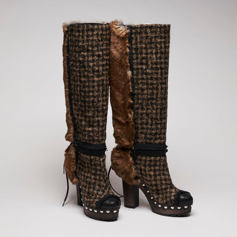 Pre-Loved Chanel™ Tweed Fantasy Fur High Boots Camel Marron Size 37