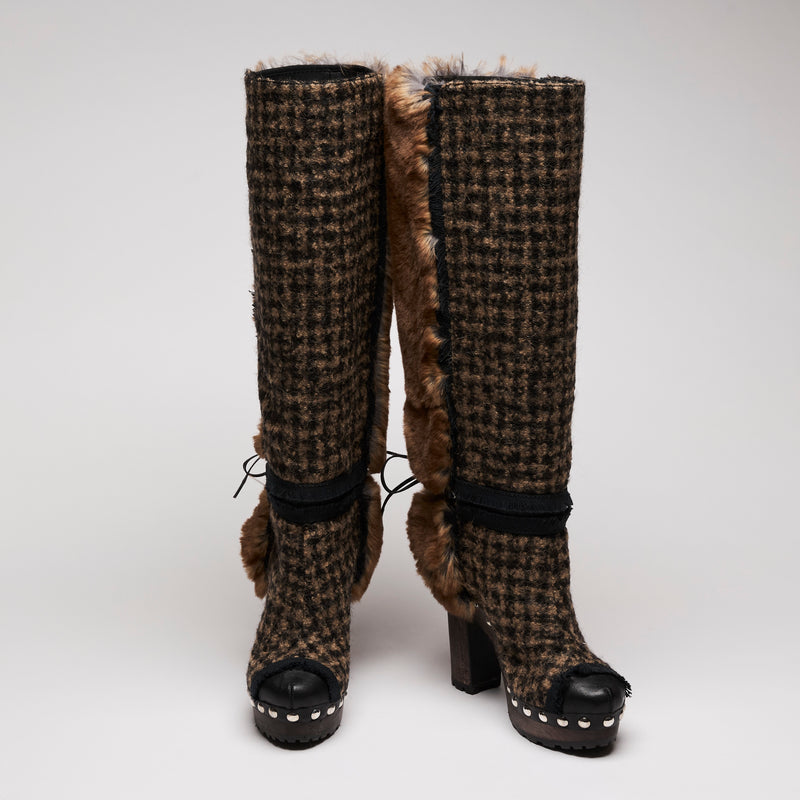 Pre-Loved Chanel™ Tweed Fantasy Fur High Boots Camel Marron Size 37