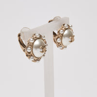 Pre-Loved Chanel™ Gold Tone Faux Pearl & Crystal Stud Earrings(side)