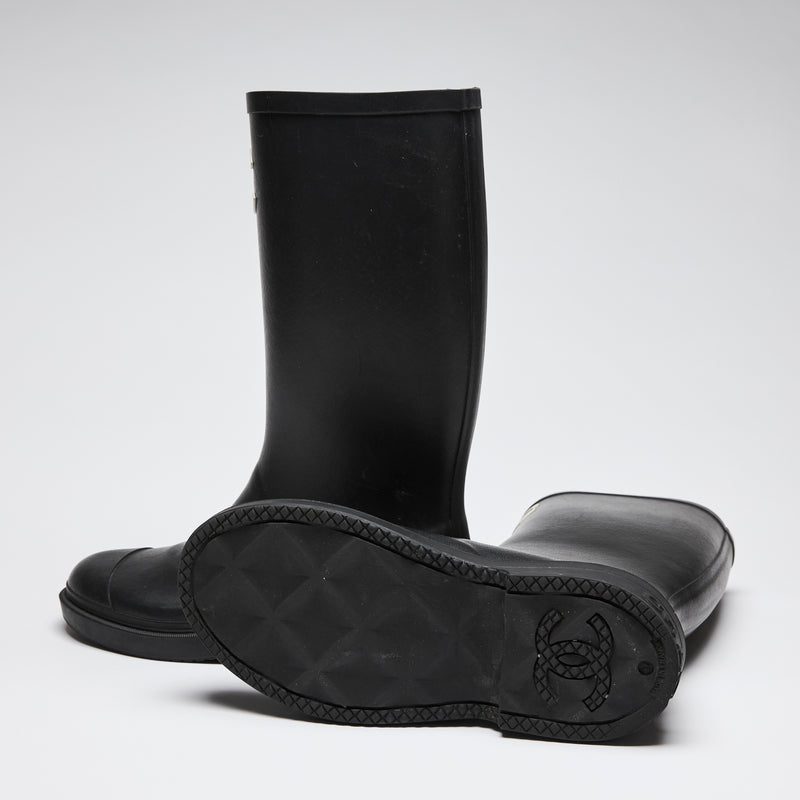 Pre-Loved Chanel™ Black Rubber Boots