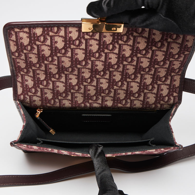 Excellent Pre-Loved Burgundy Monogram Canvas and Leather Flap Bag with Shoulder Strap.(interior)