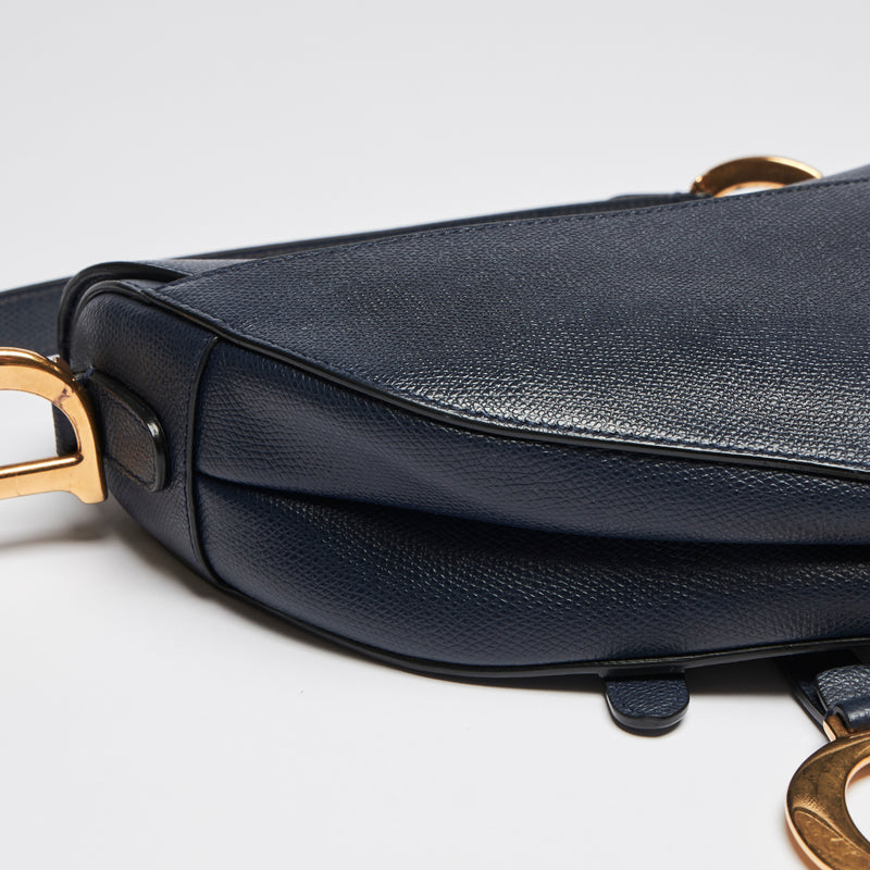 Pre-Loved Navy Blue Textured Leather Oblique Shape Shoulder Bag. (details)