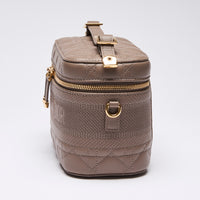 Dior Taupe Cannage Leather Diortravel Vanity Case(side)