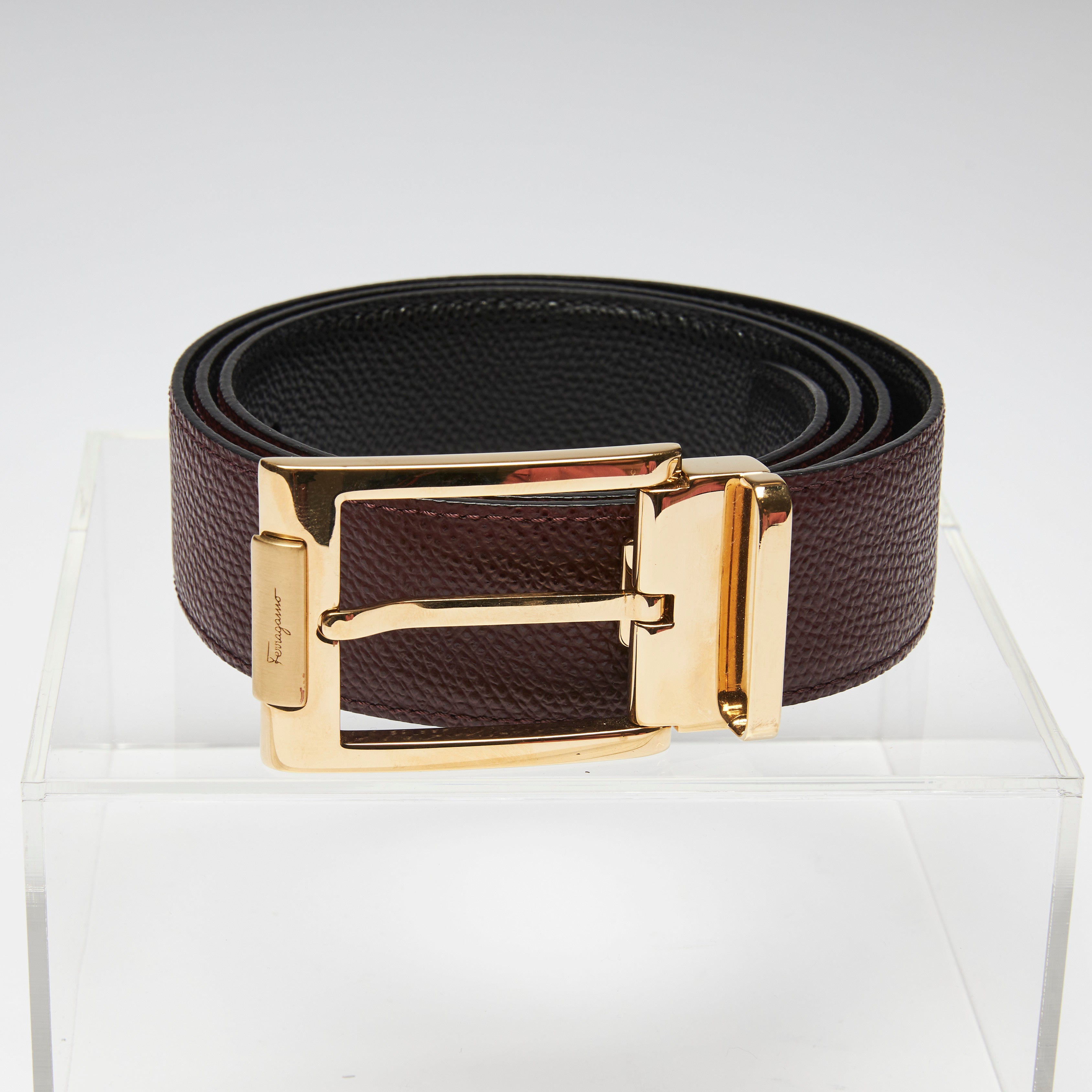 FERRAGAMO: Reversible belt in grained leather - Yellow Cream