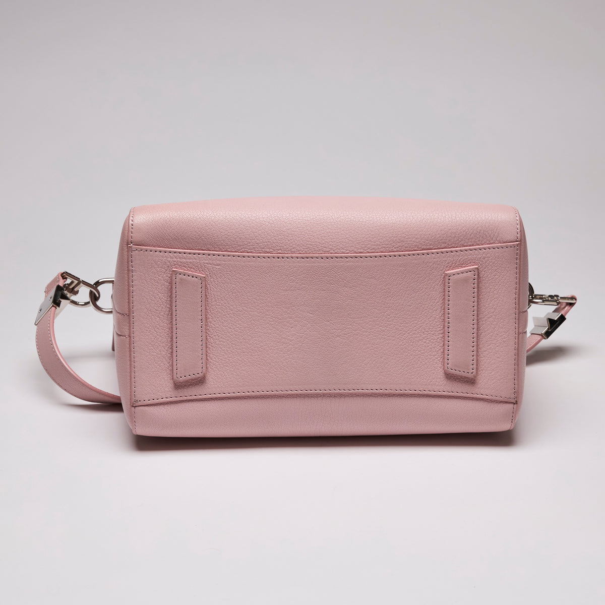 Givenchy Ligth Pink Small Antigona (bottom)