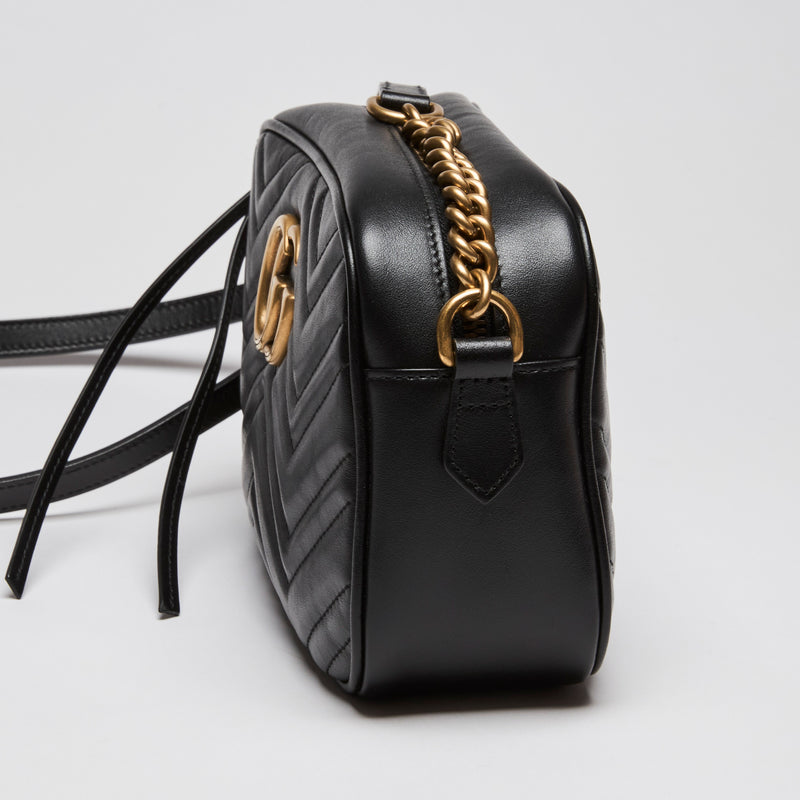 Excellent Pre-Loved Gucci Black Mini GG Marmont Chain Shoulder Bag (side)