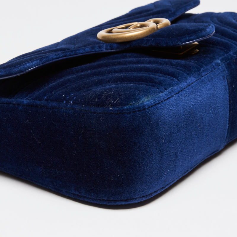 Pre-Loved Gucci Matelasse Blue Velvet Mini GG Marmont Shoulder Bag. (Corner)
