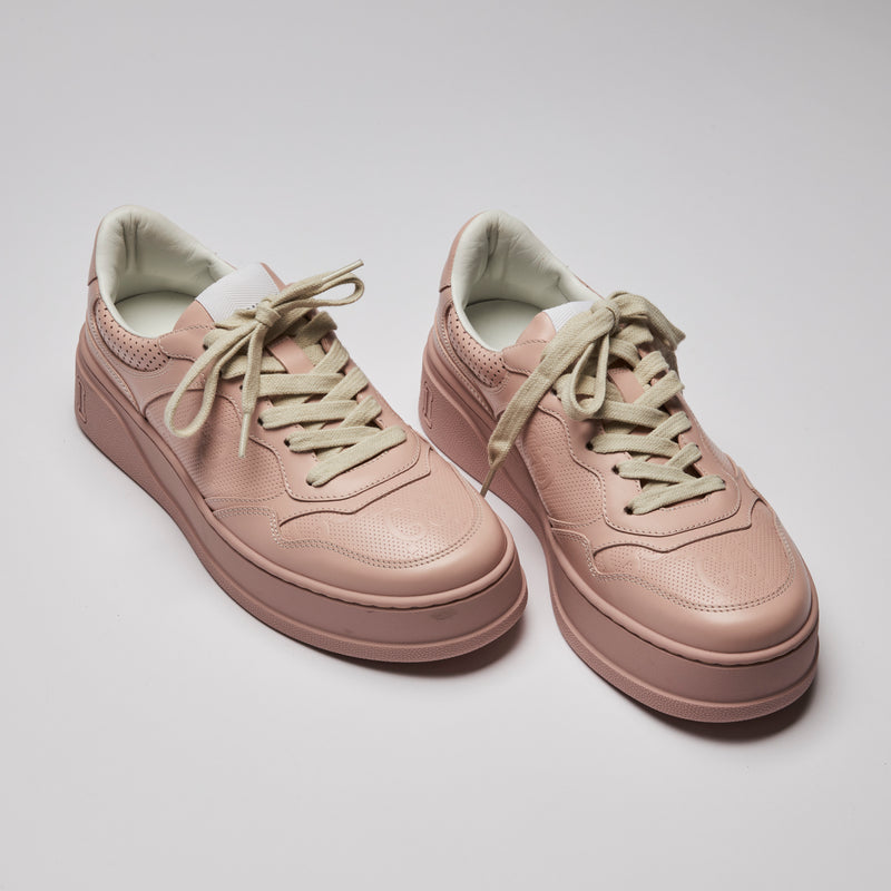 Excellent Pre-Loved Light Pink Perforated Leather Platform Sneakers.  (front)