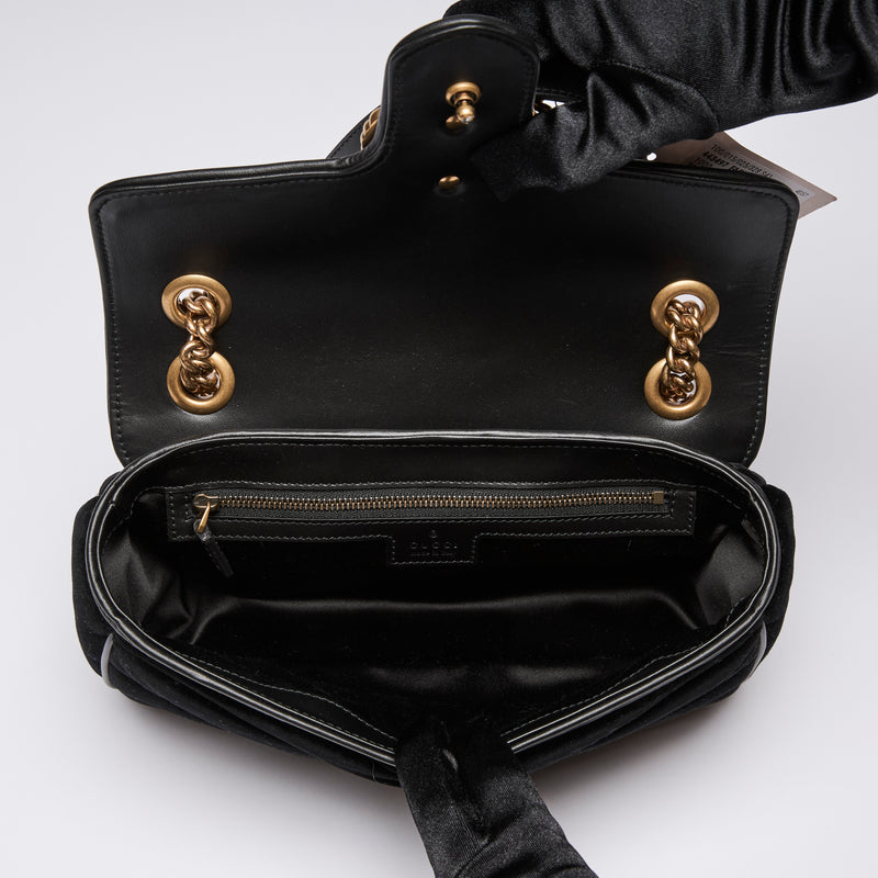 Gucci Black Velvet Matelasse GG Studded Marmont Chain Bag (interior)