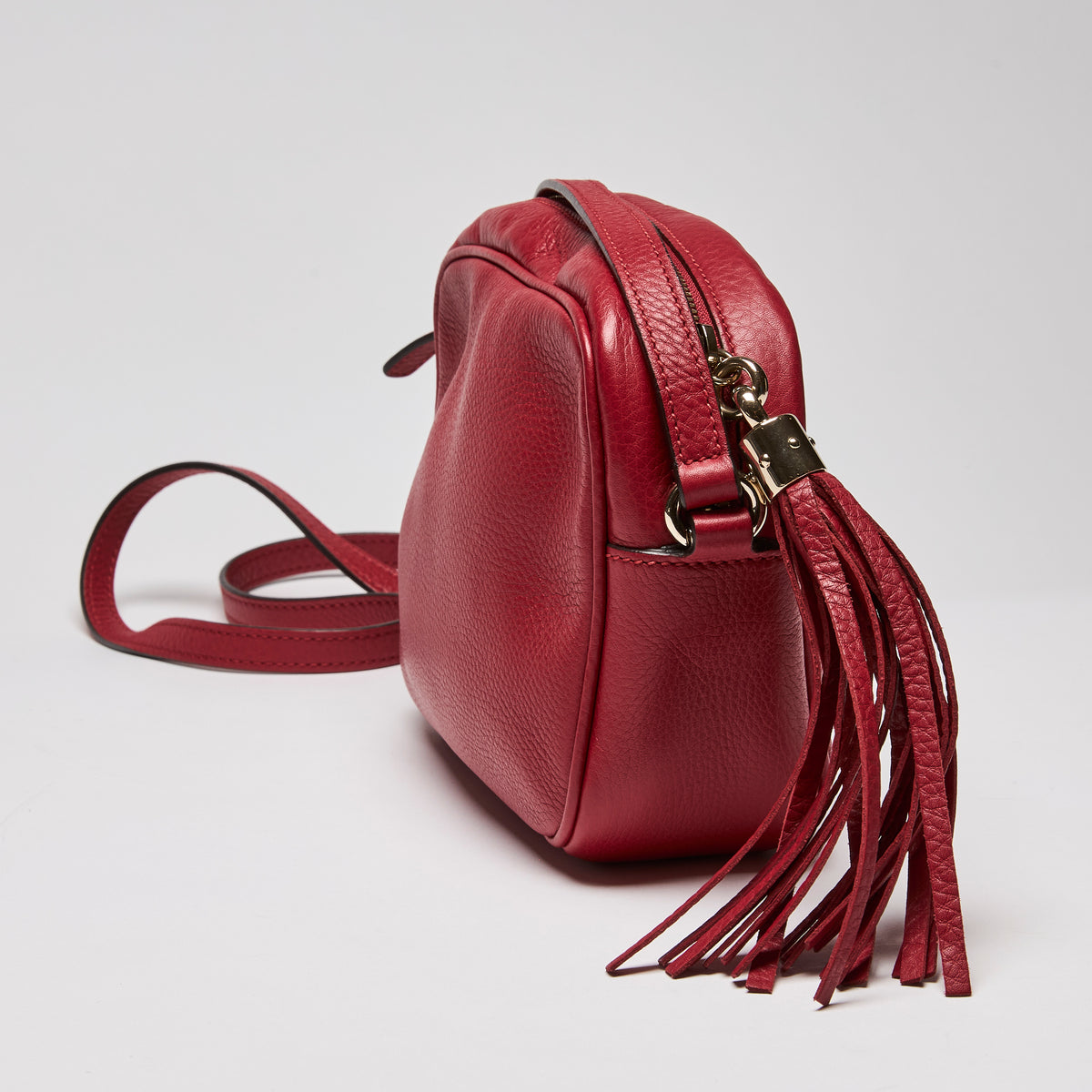 Gucci Pebbled Calfskin Small Soho Disco Bag Tabasco Red (Side)