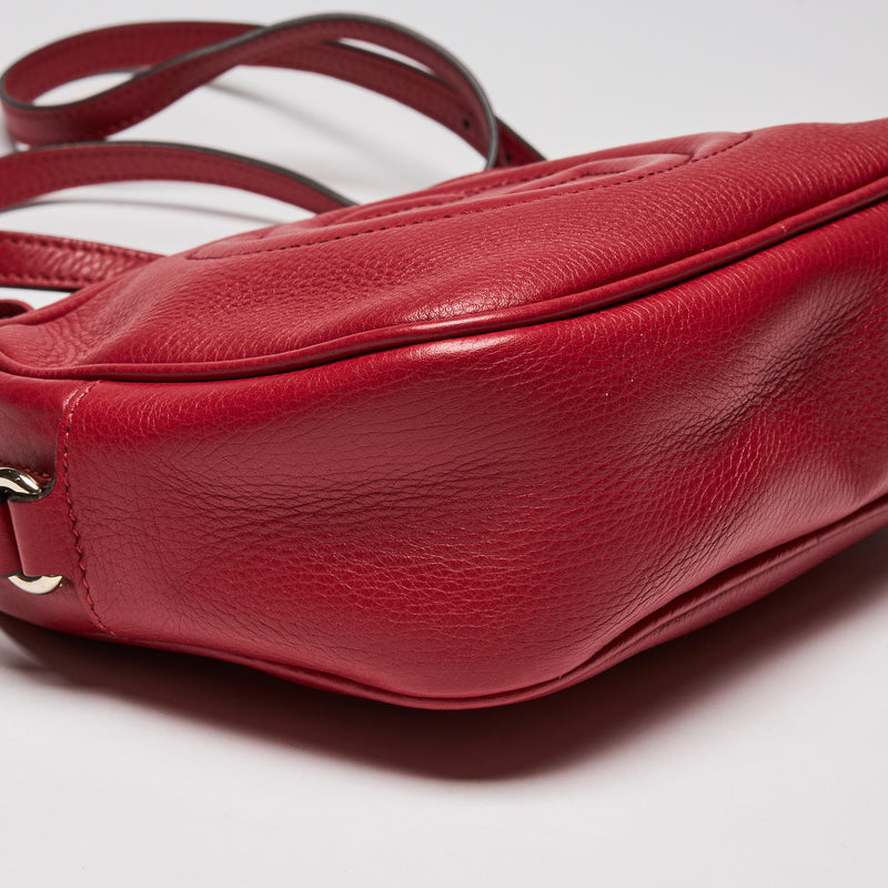 Gucci Pebbled Calfskin Small Soho Disco Bag Tabasco Red (Corner)