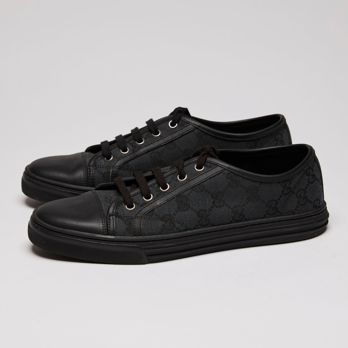 Gucci Black GG Canvas Low Top Sneakers Size 38.5