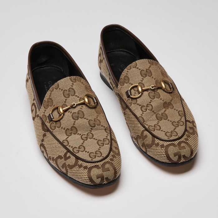 Gucci Jordaan Loafer in Beige and ebony GG CanvasSize 37 (front)