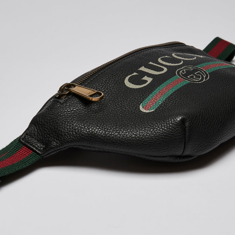 Gucci Grained Calfskin Small Logo Belt Bag Black