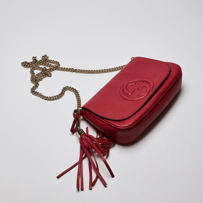 Gucci Pebbled Calfskin Medium Soho Flap Crossbody Vibrant Red