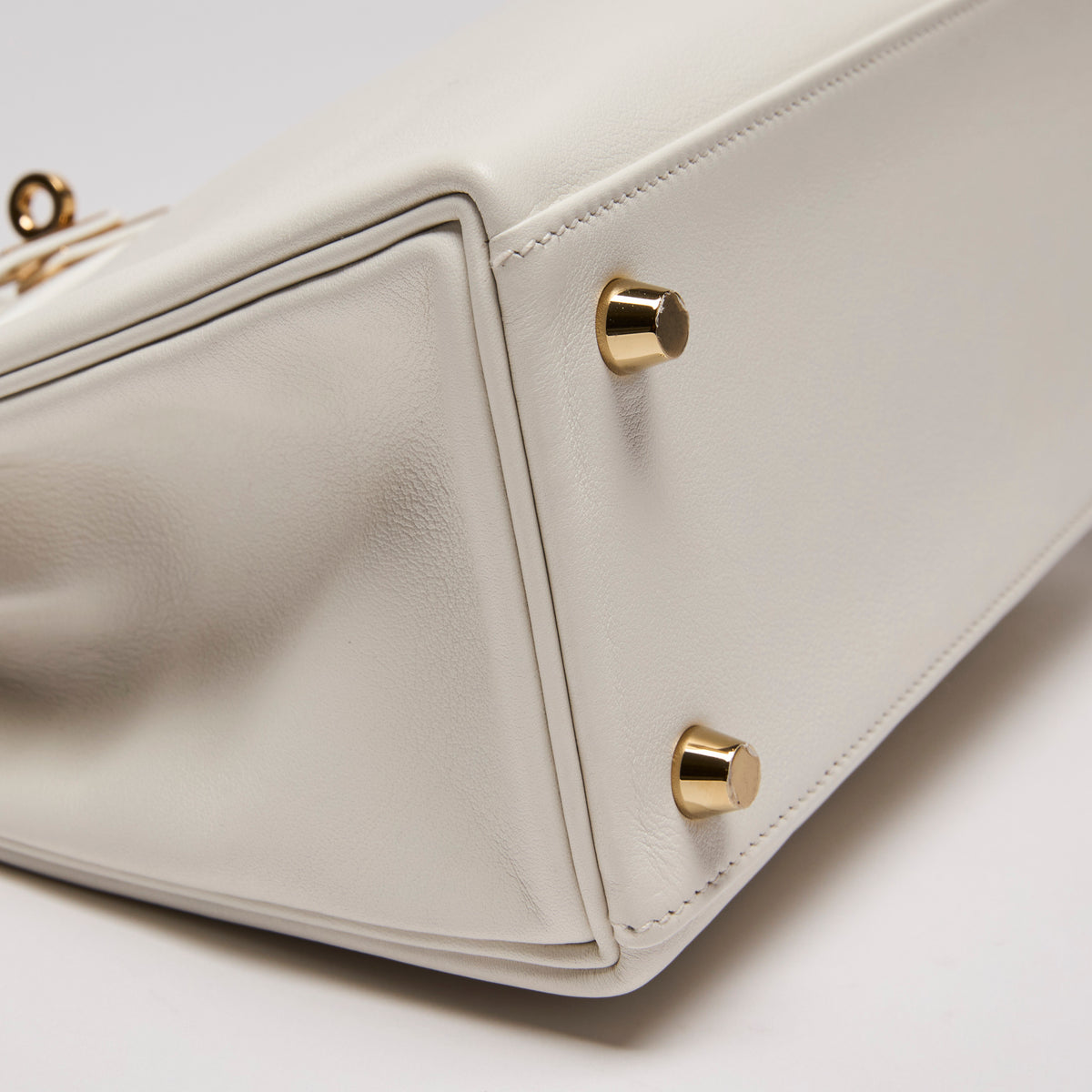 Hermes White Swift Leather Kelly 25 (Corner)