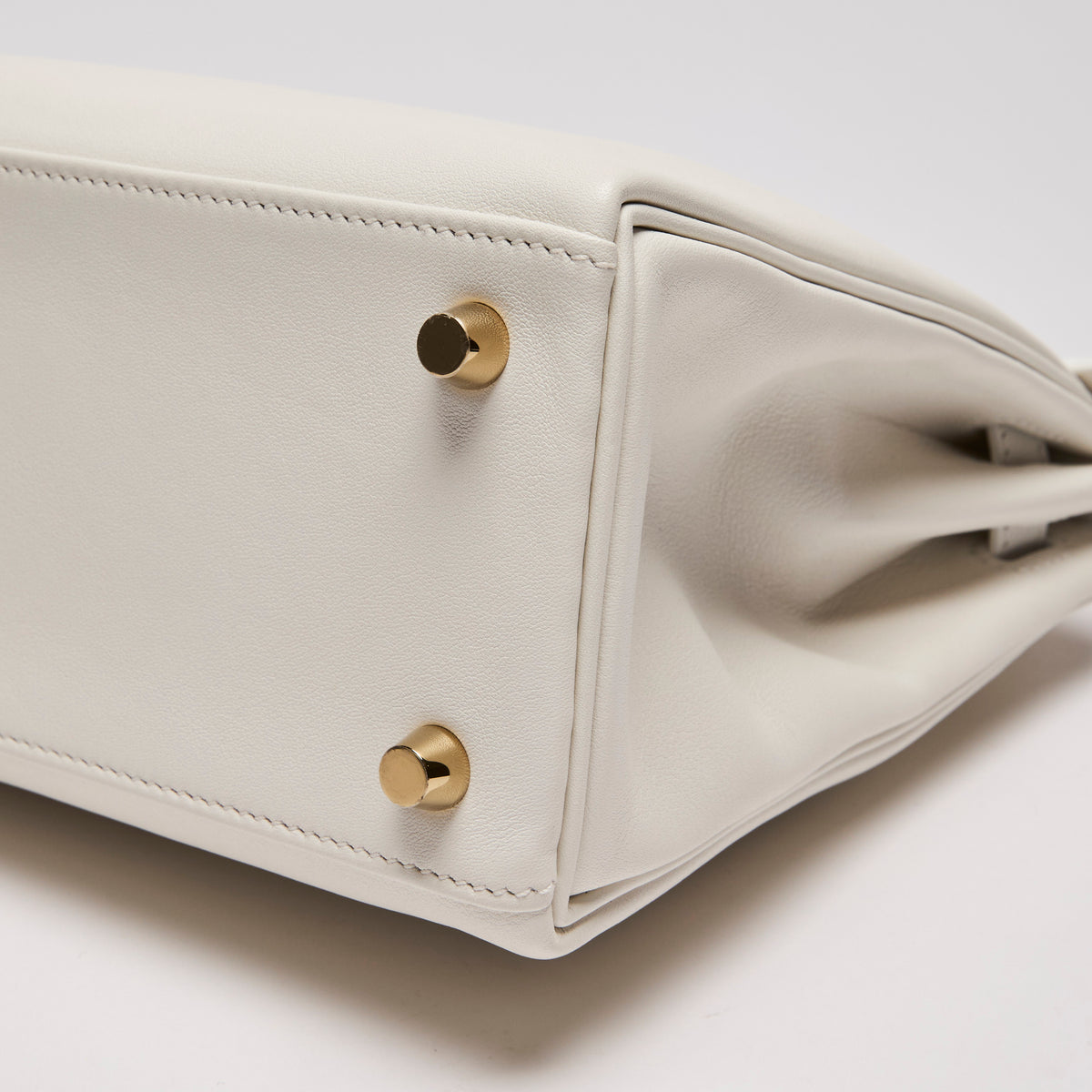 Hermes White Swift Leather Kelly 25 (Corner)