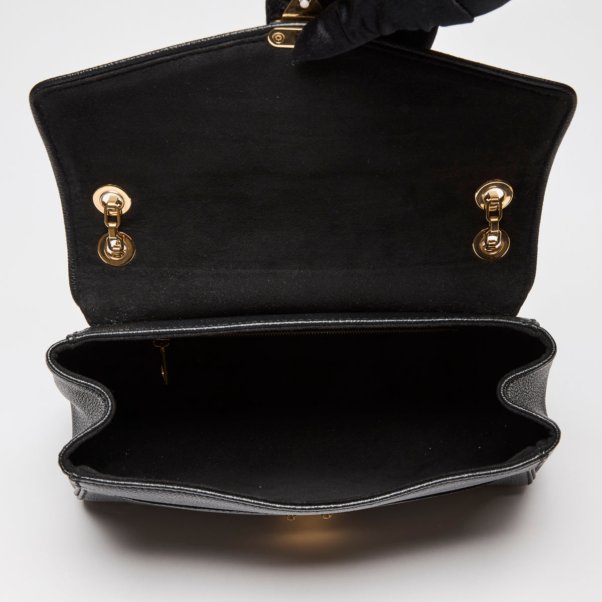Pre-Loved Louis Vuitton Empreinte Black Leather Shoulder Chain Flap Bag  (Interior)