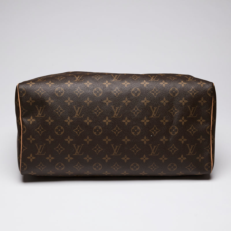 Louis Vuitton "Speedy" 40 Bag in Monogram and Leather