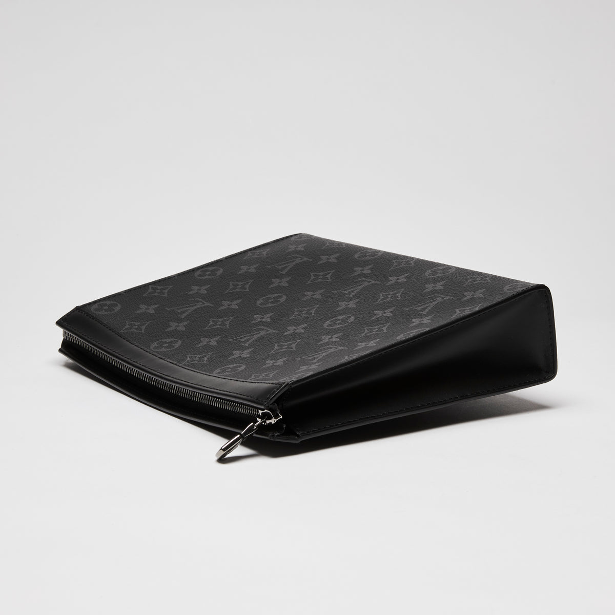 Louis Vuitton Black & Grey Monogram Eclipse Voyage Clutch (Side)