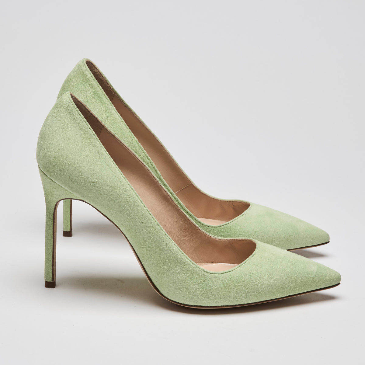 Manolo Blahnik BB Light Green Suede Pointed Toe Pumps Size 38