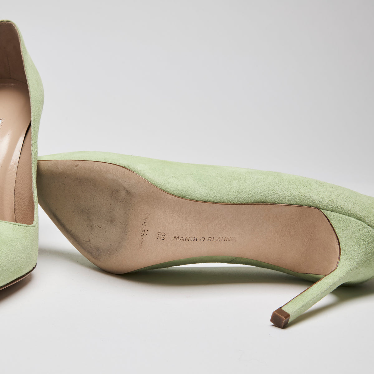 Manolo Blahnik BB Light Green Suede Pointed Toe Pumps Size 38